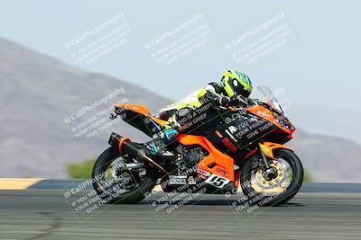 media/Apr-10-2022-SoCal Trackdays (Sun) [[f104b12566]]/Turn 9 (130pm)/